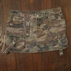 Camouflage Mini Skirt with Pockets